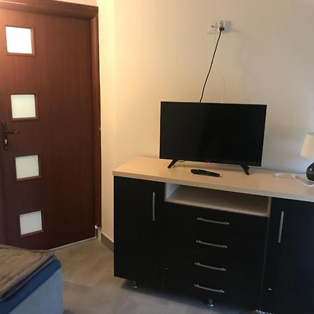 Apartmán Kris Pokoje Kajetany Exteriér fotografie