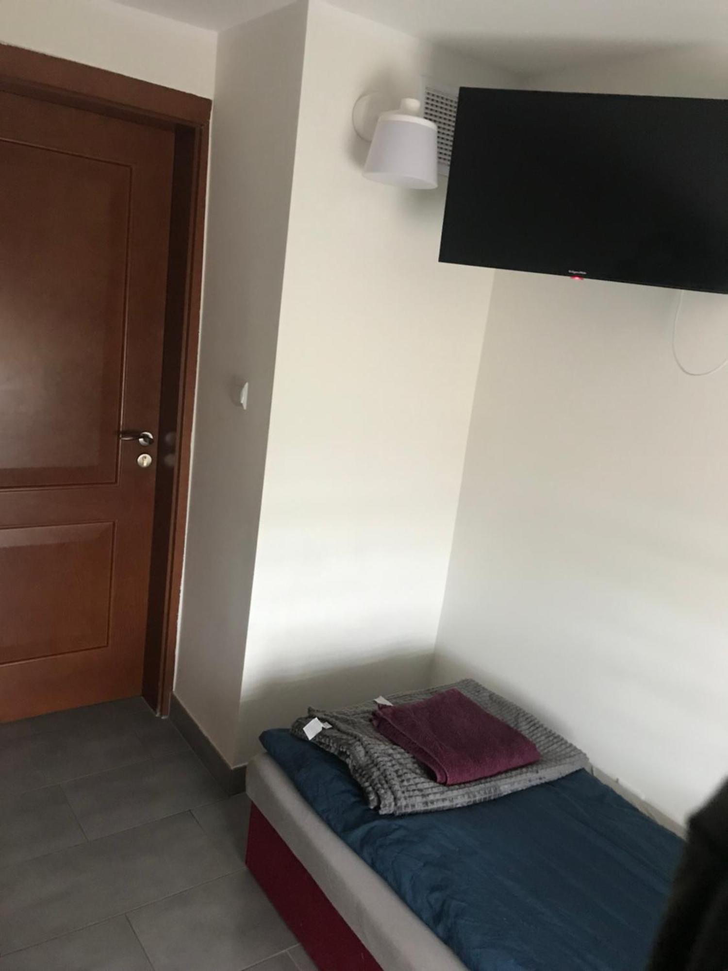 Apartmán Kris Pokoje Kajetany Exteriér fotografie